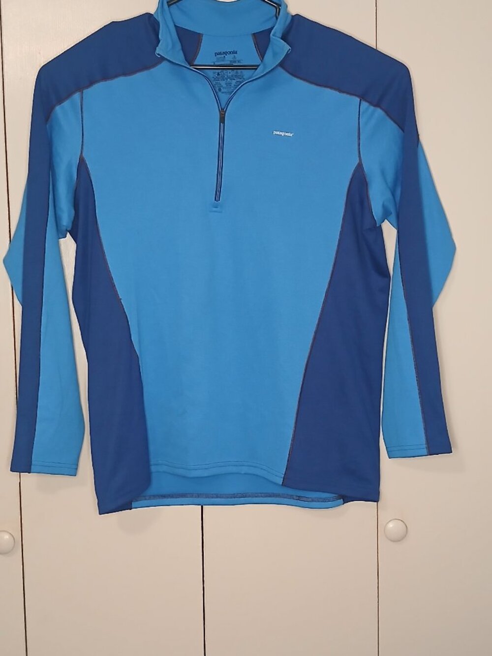 Patagonia Men's Capilene XL Blue 3/4Zip Pull over (0891A4)